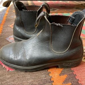 Blundstone. Black 510 Chelsea boots